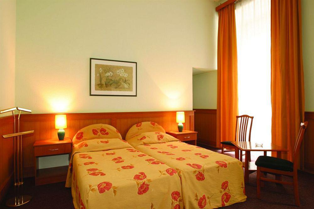 Hotel City Swing Budapeszt Pokój zdjęcie